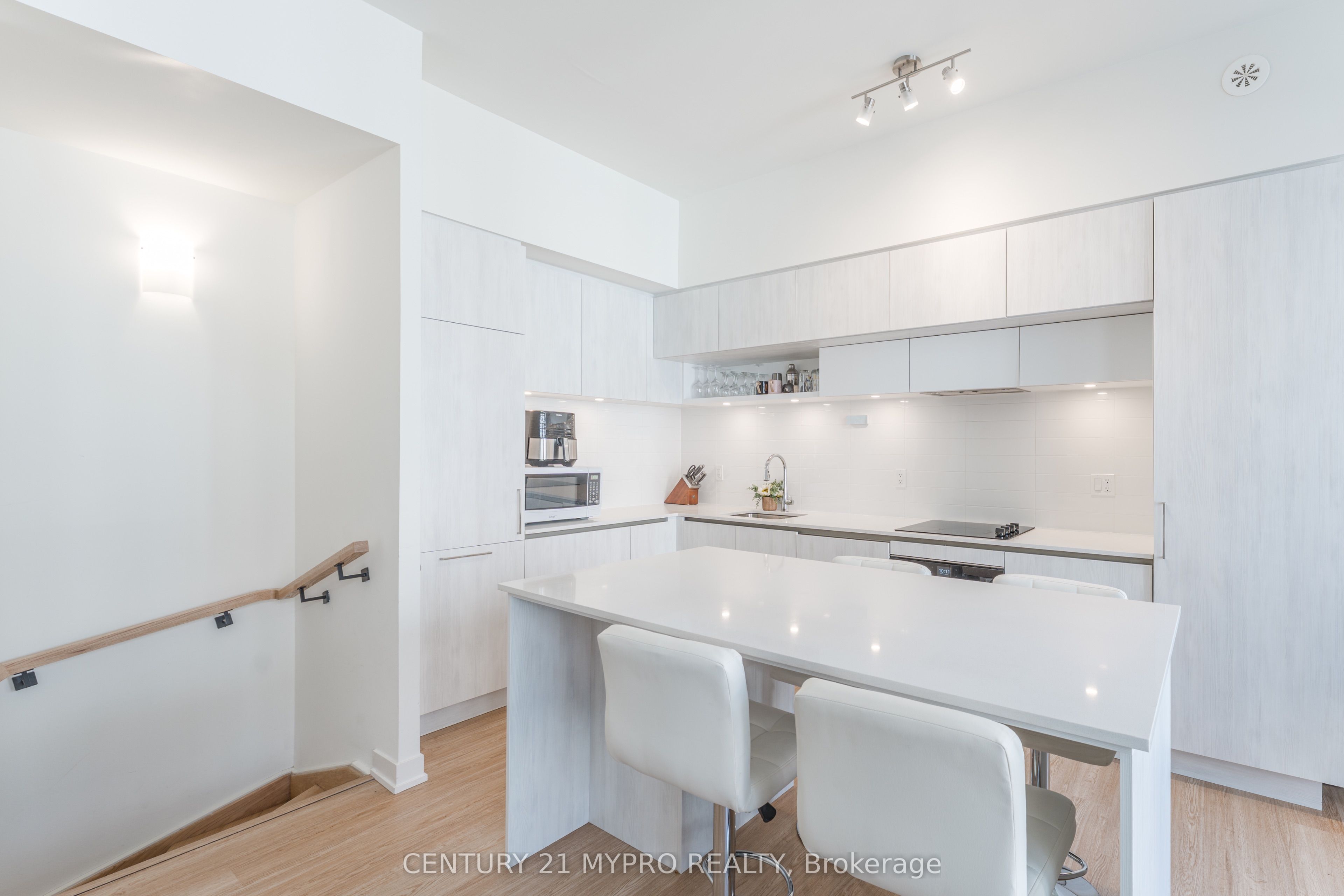 Additional image 4 of 1007-14 David Eyer Road, Richmond Hill, ON, L4S 0N4