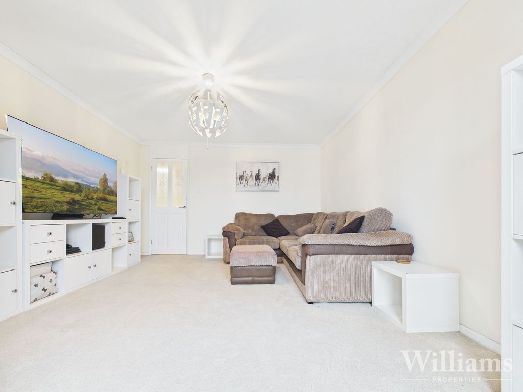 Additional image 3 of 3 bed flat for saleHannon Road, Aylesbury HP21