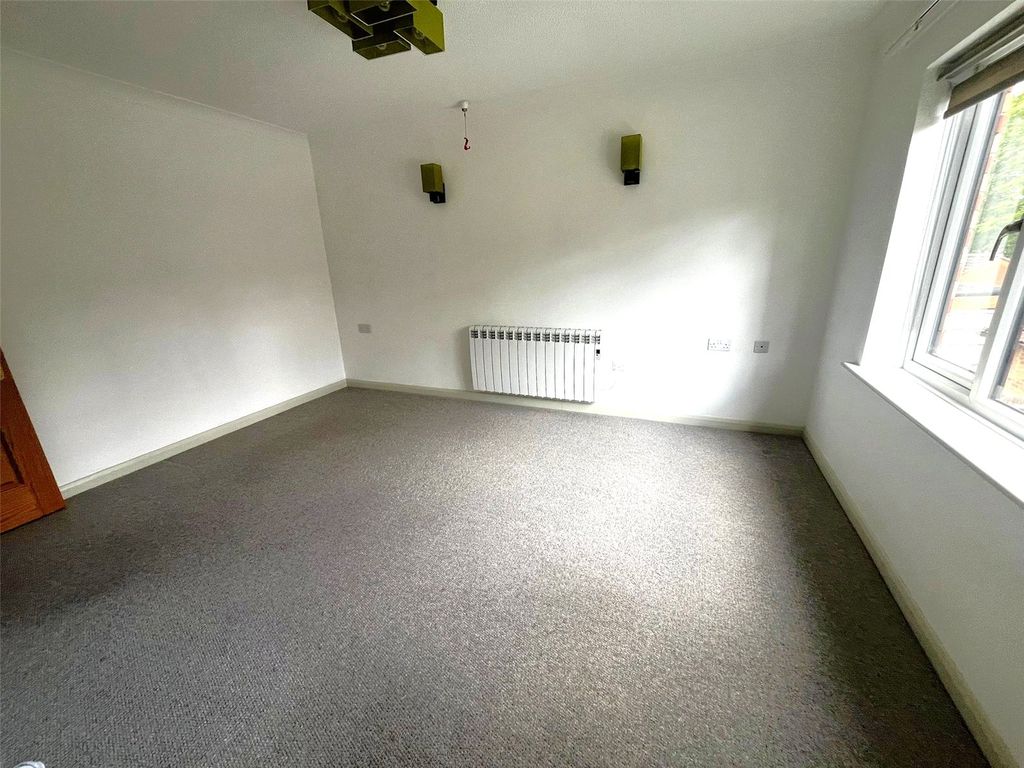 Additional image 4 of 2 bed flat for saleGershwin Court, Basingstoke, Hampshire RG22