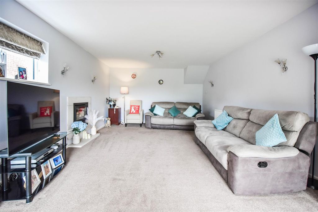 Additional image 12 of 4 bed detached house for saleOngar Road, Stondon Massey, Brentwood CM15