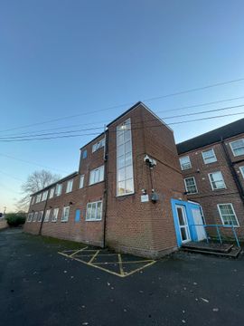 Bridge Road, Birmingham B8, Studio to rent
