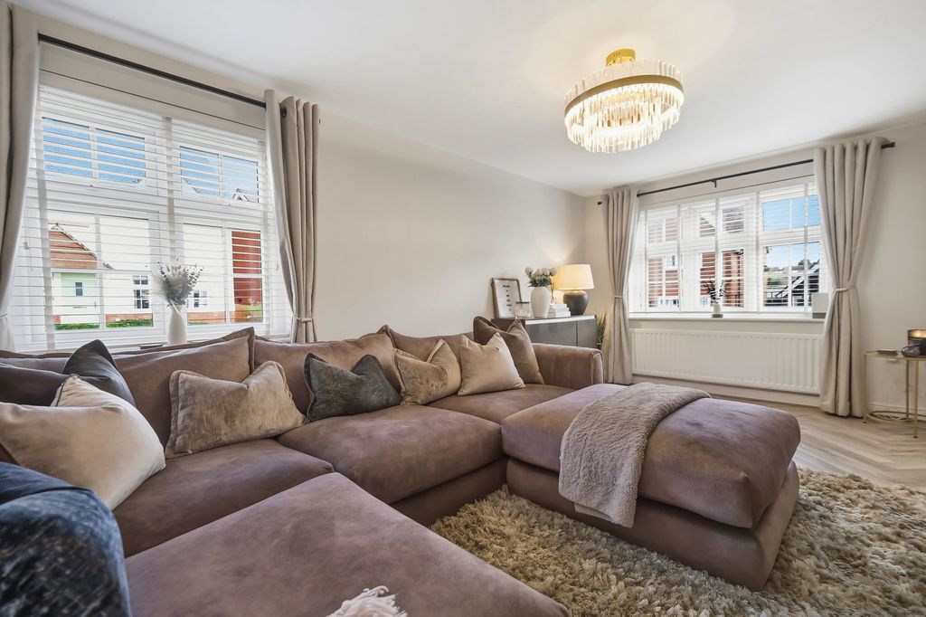 Additional image 6 of 3 bed detached house for saleBrambling Crescent, Penallta, Hengoed CF82
