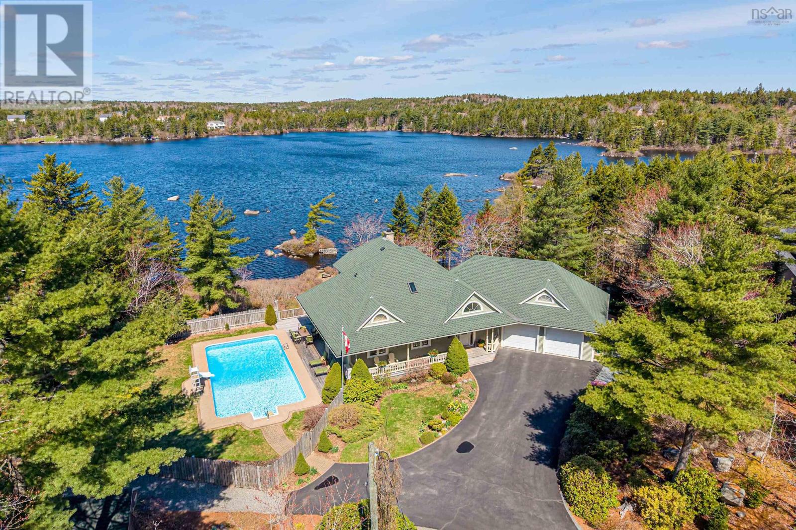 243 Lakeshore Drive