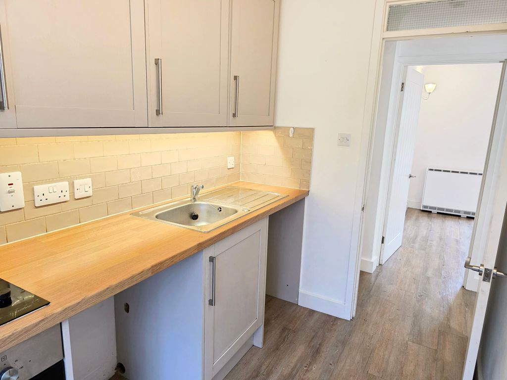 Additional image 3 of 2 bed flat for saleVictoria Place, Banbury OX16