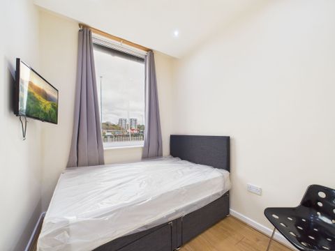 373 Scotland Road, Byrom House, Apartment G L5, Studio to rent