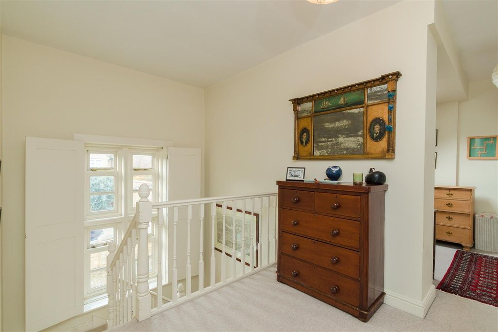 Additional image 11 of 5 bed detached house for saleThe Woodlands, Chesterton, Oxfordshire OX26