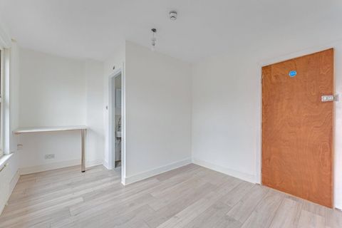 Frederick Road, Cheam, Sutton SM1, Room to rent