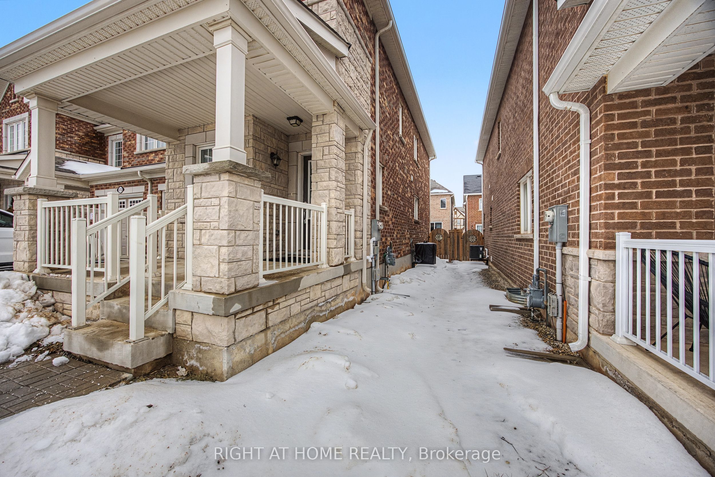 1235 Mulroney Heights, Milton, ON, L9E 1G1 photo 5
