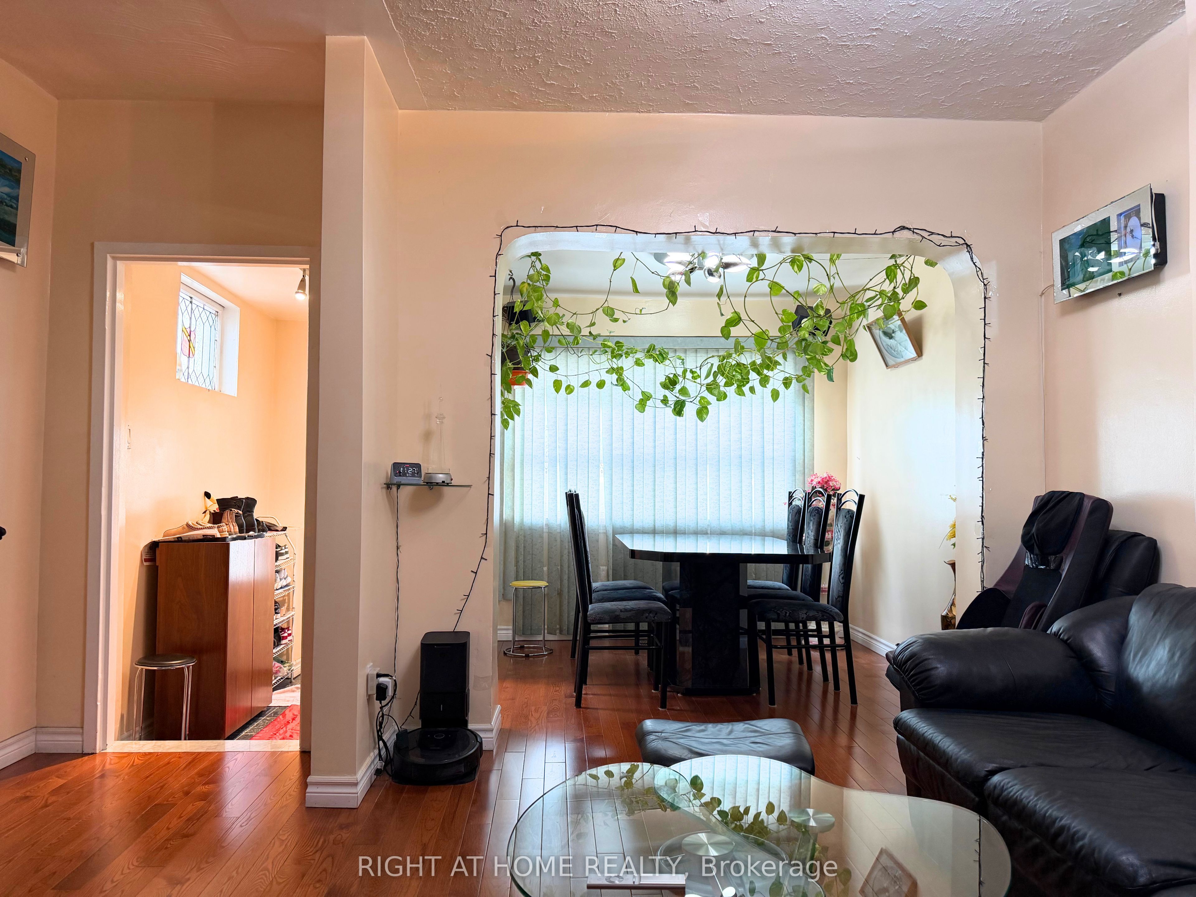 Additional image 4 of 785 Lansdowne Avenue, Toronto, ON, M6H 3Z1