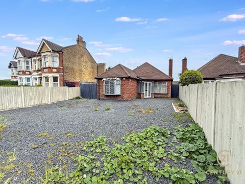 Sutton Road, Hounslow TW5