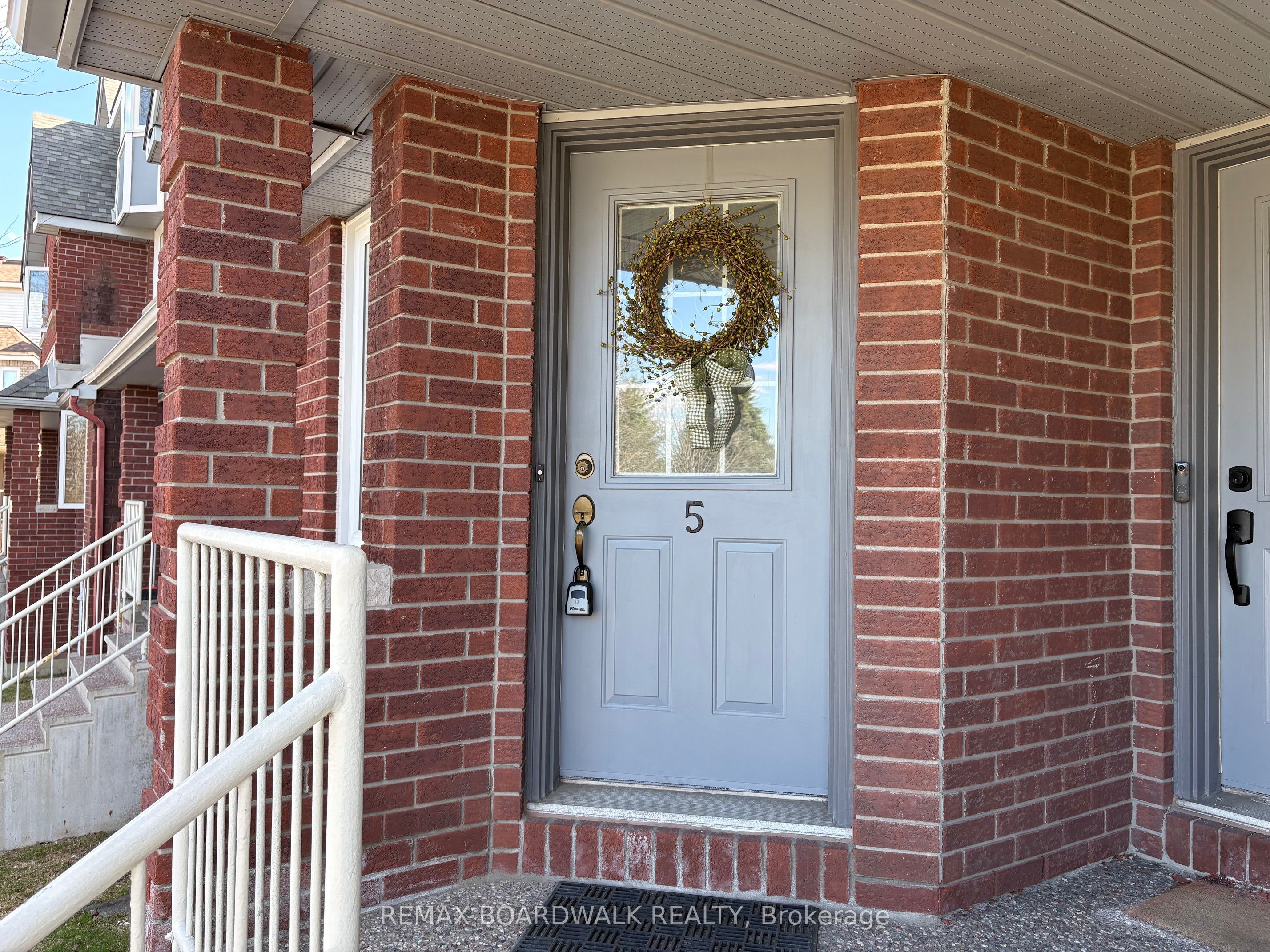 Additional image 2 of 5 Briston Private, Ottawa, ON, K1G 5P6