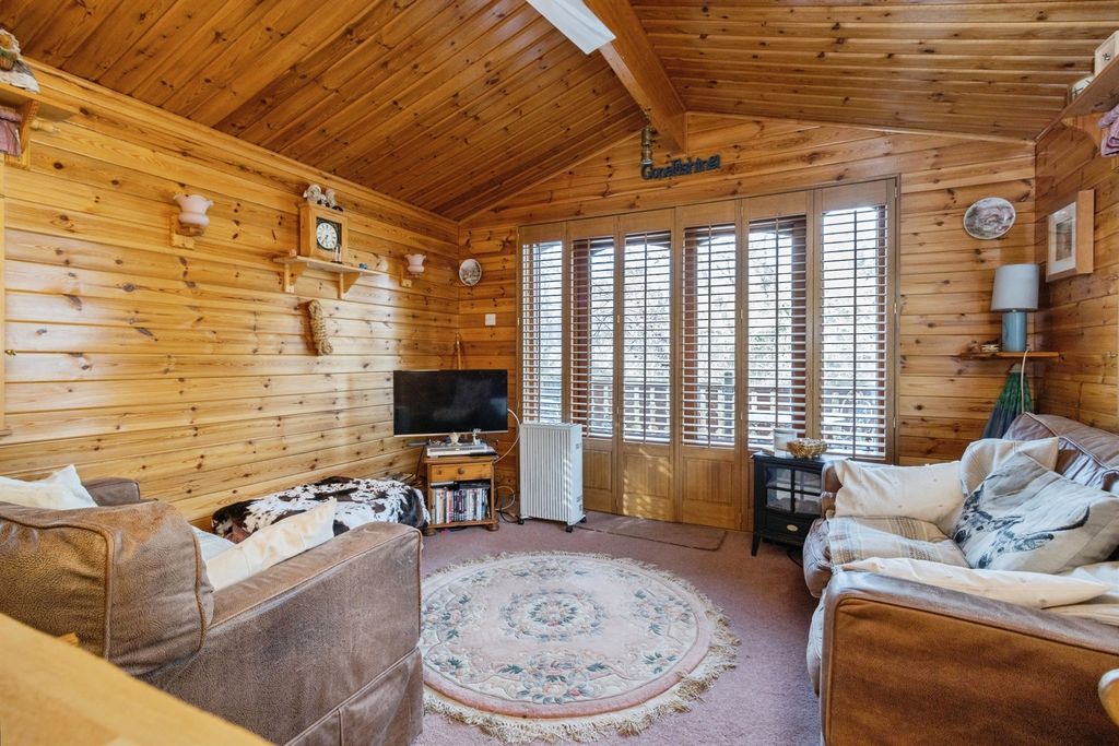 2 bed detached bungalow for saleDartbridge Manor, Dart Bridge Road, Buckfastleigh TQ11 photo 4