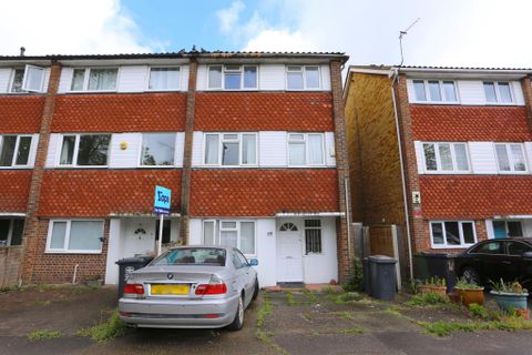Burnt Ash Road, London SE12