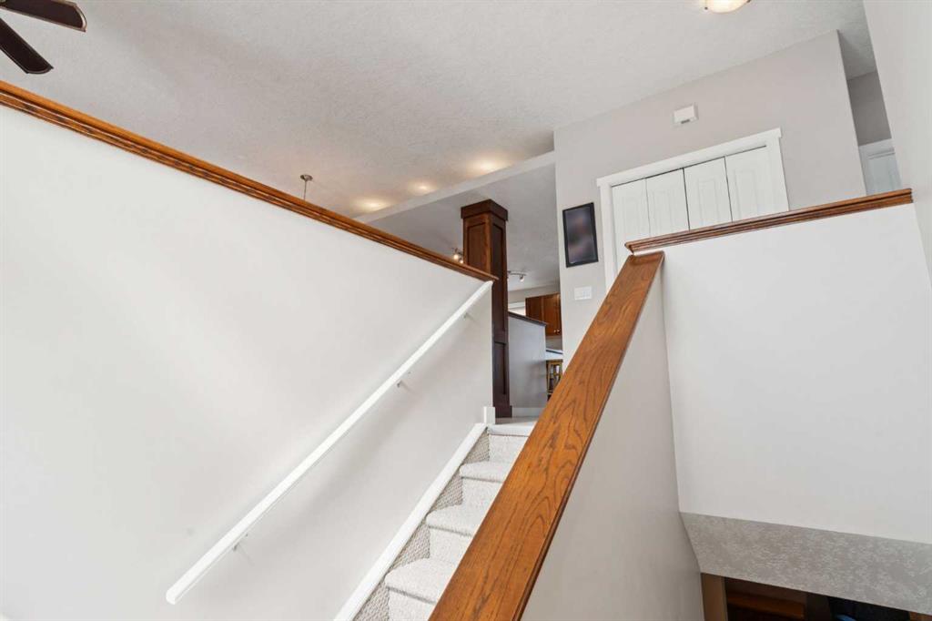 Additional image 4 of 136 Luxstone Place SW, Airdrie, AB, T4B 3C2