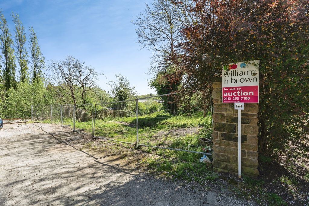 Land for saleHigh Street, Morley, Leeds LS27