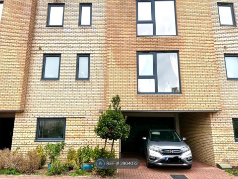 Ellis Road, Trumpington, Cambridge CB2
