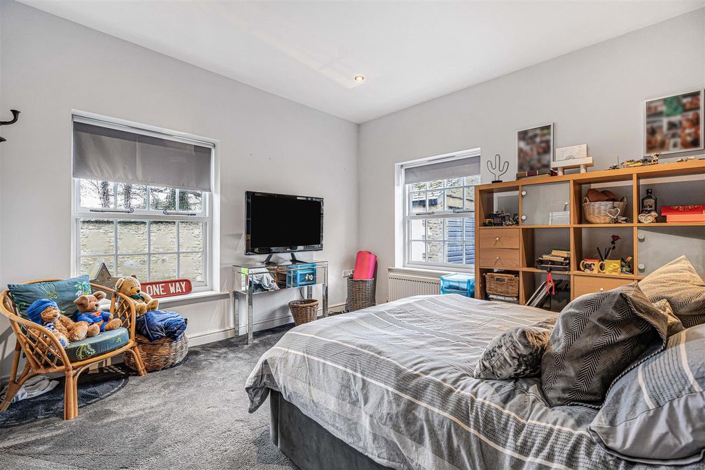 Additional image 31 of 4 bed property for saleQueens Avenue, Bicester OX26