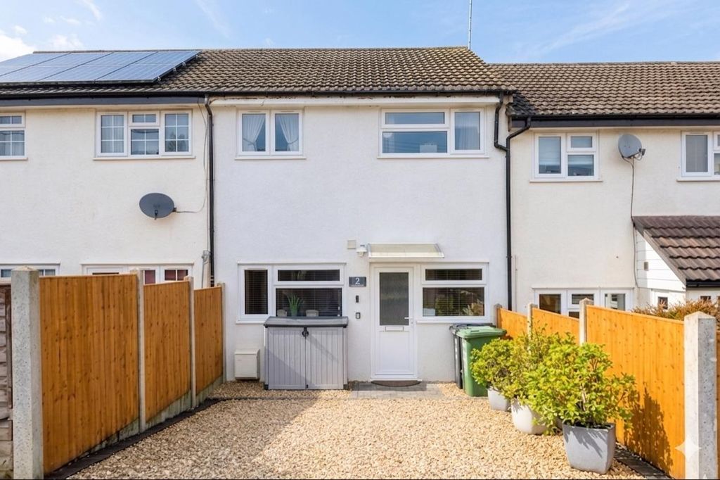 3 bed terraced house for sale2 Clover Court, Bromyard HR7