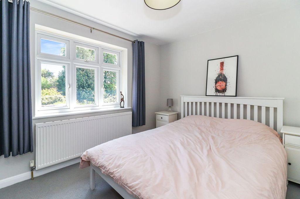 Additional image 16 of 5 bed property for saleAbbots Road, Abbots Langley WD5