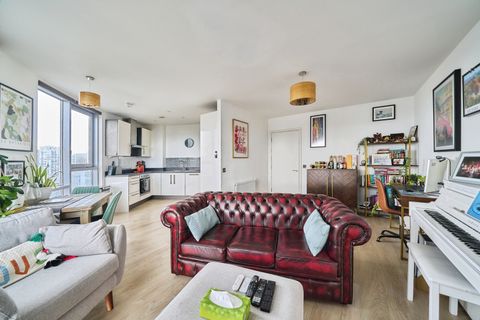Rick Roberts Way, London, London E15