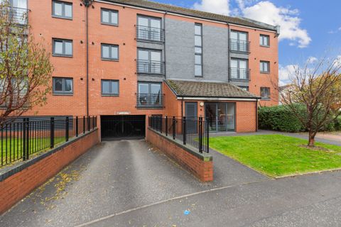 Craigend Circus, Anniesland, Glasgow G13