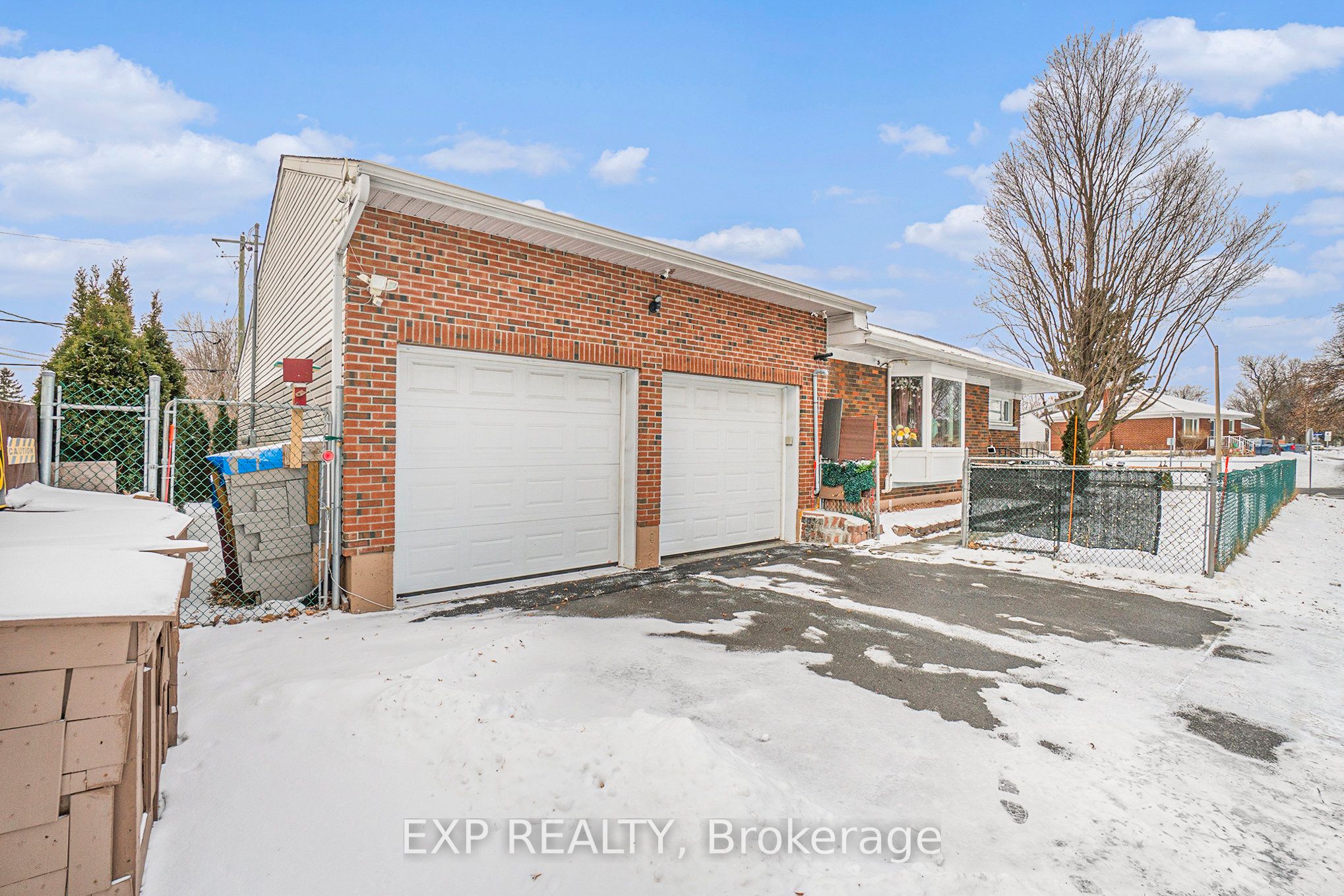 Additional image 2 of 2024 Othello Avenue, Ottawa, ON, K1G 2A6