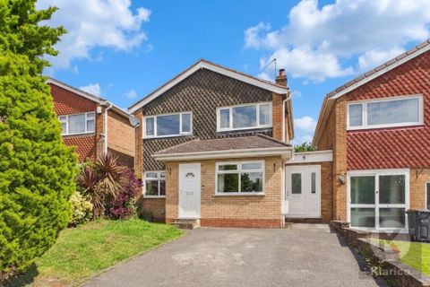 Knutswood Close, Birmingham B13