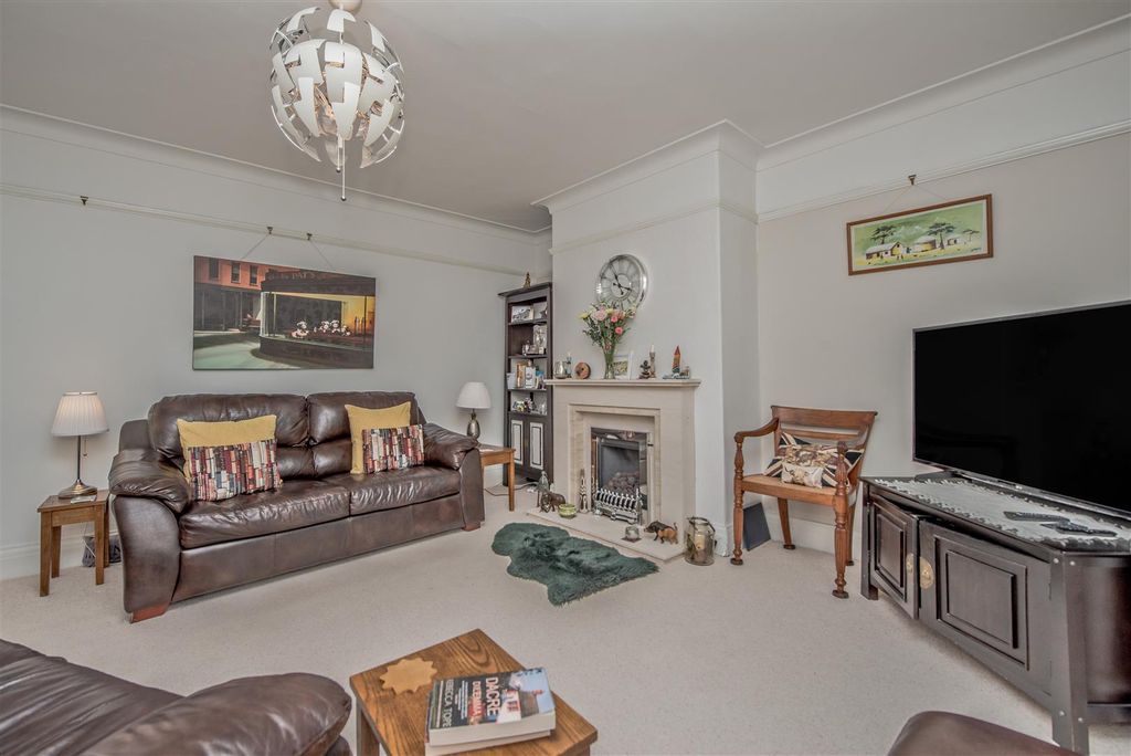 Additional image 5 of 3 bed semi-detached house for saleLeysholme View, Wortley, Leeds LS12