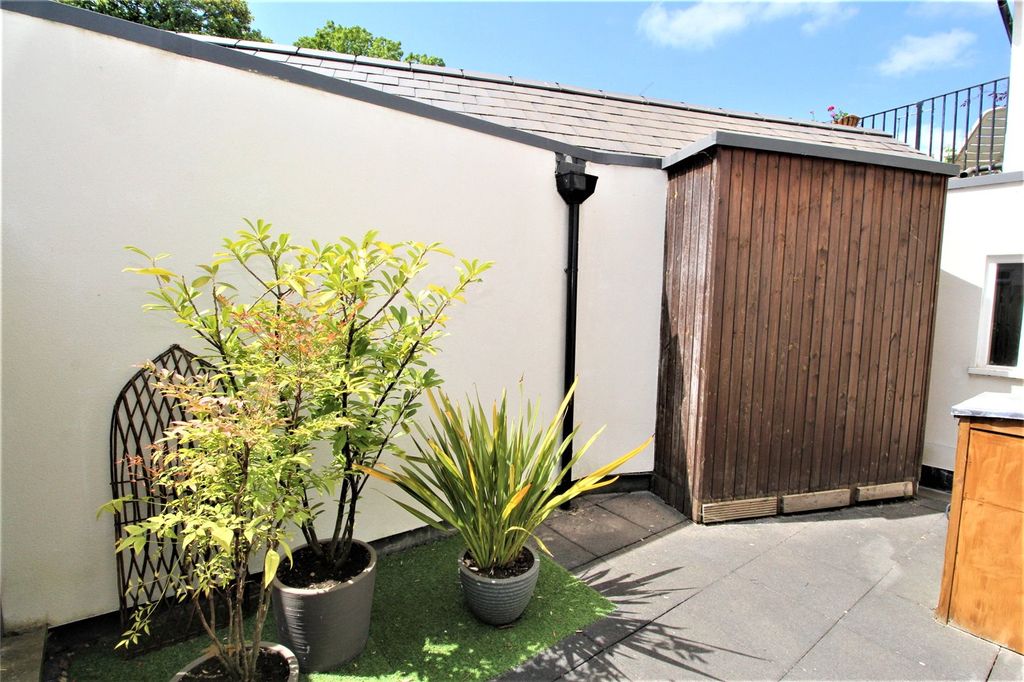 Additional image 7 of 1 bed flat for saleTurk Street, Alton, Hampshire GU34