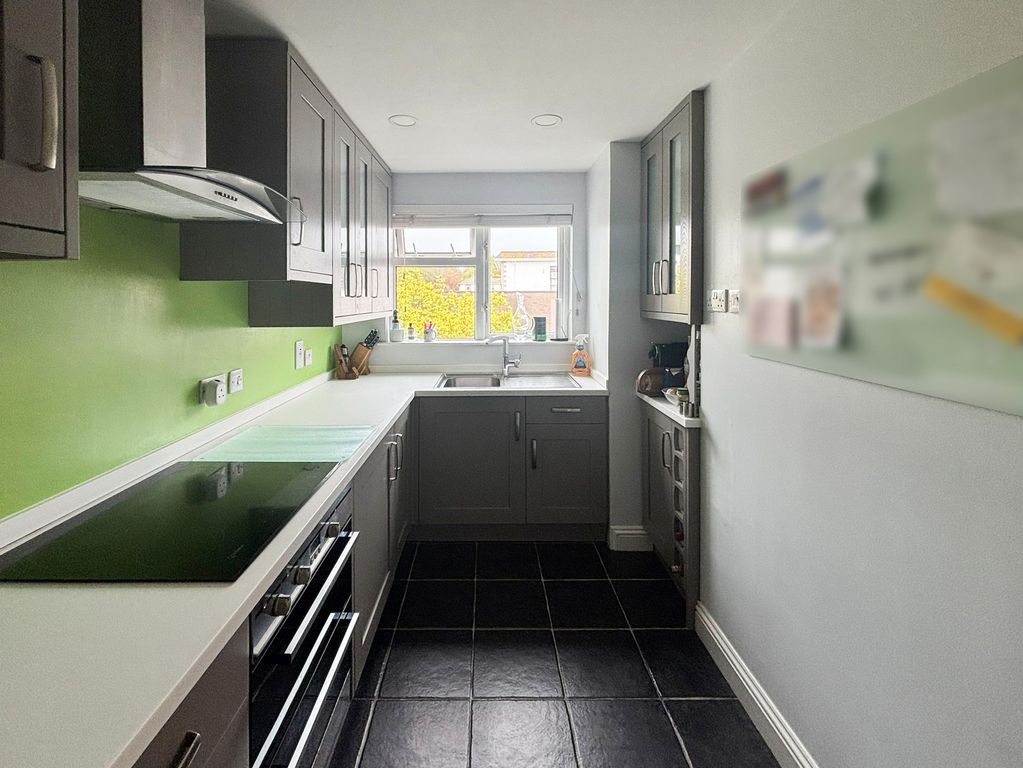 Additional image 6 of 1 bed flat for sale12 Marett Court, Havre Des Pas, St Helier JE2
