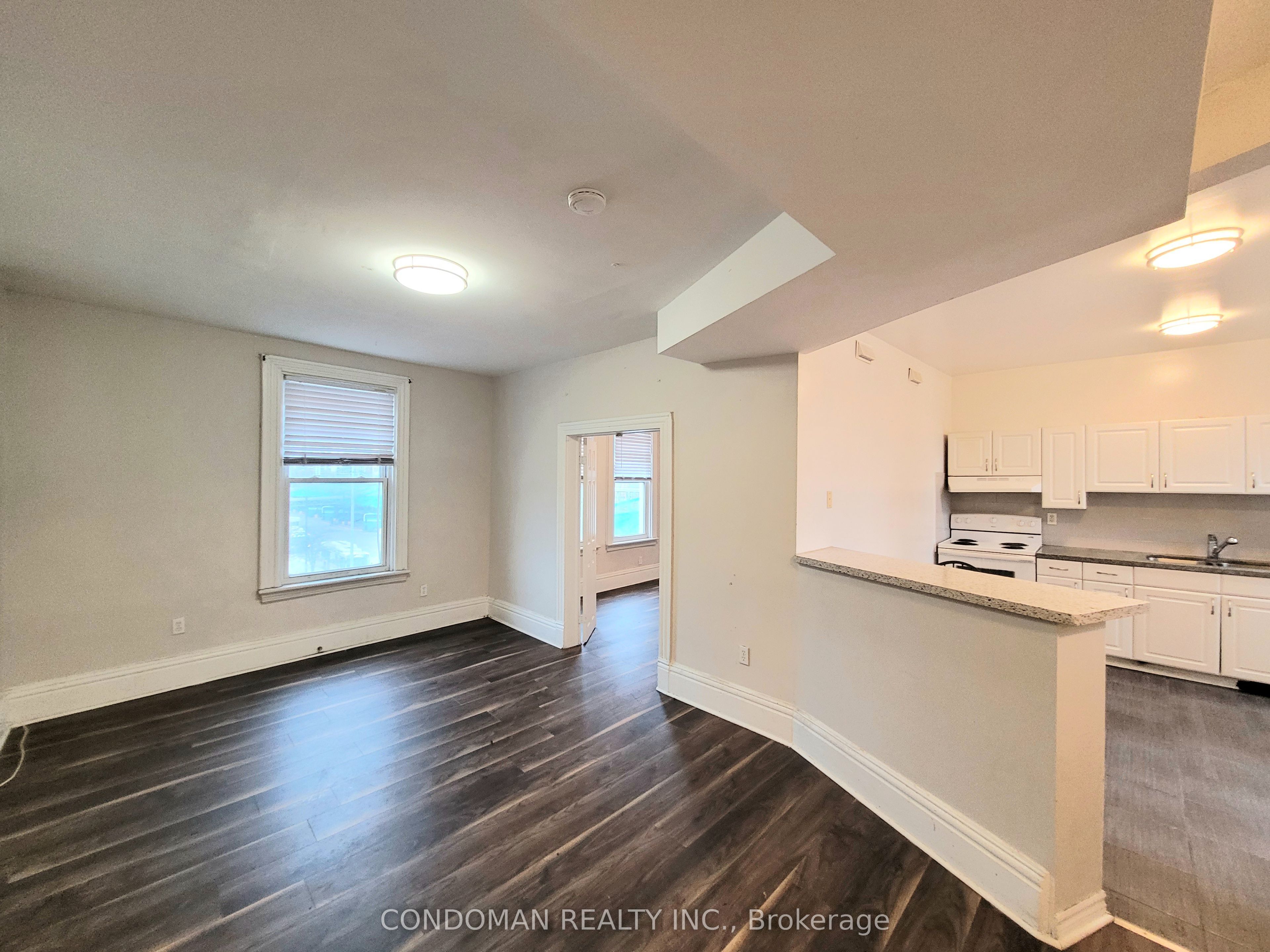 6-139 1/2 John Street S, Hamilton, ON, L8N 2C3