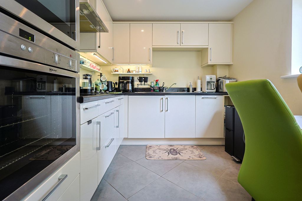 Additional image 4 of 1 bed property for saleRue Du Marais, Vale, Guernsey GY3