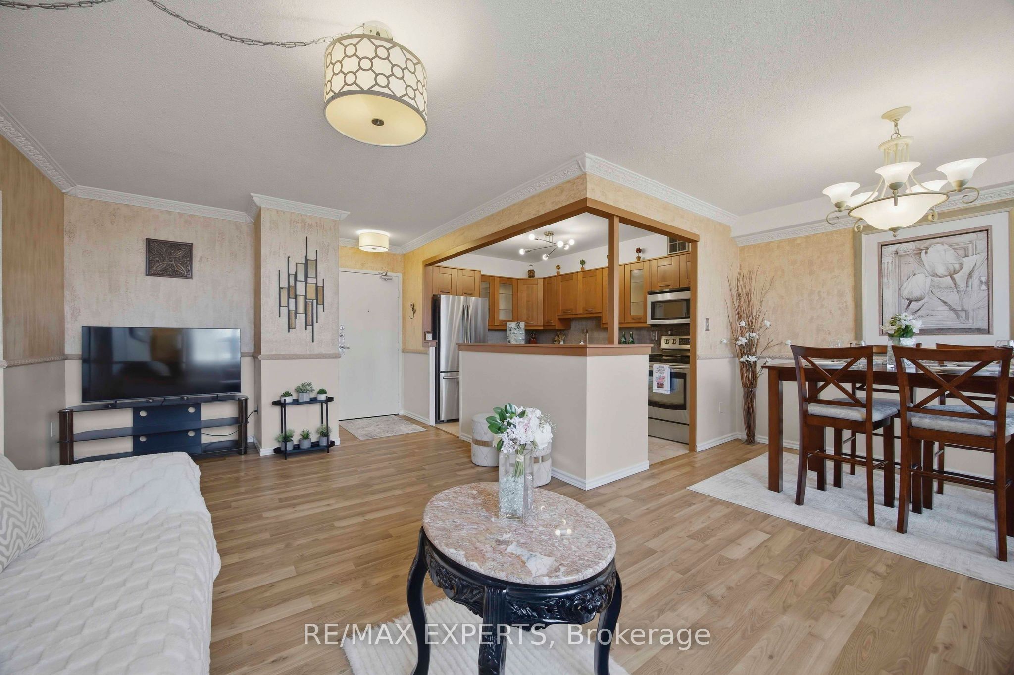Additional image 2 of 1417-5 Shady Golfway, Toronto, ON, M3C 3A5