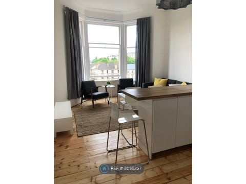 Gibson St, Glasgow G12