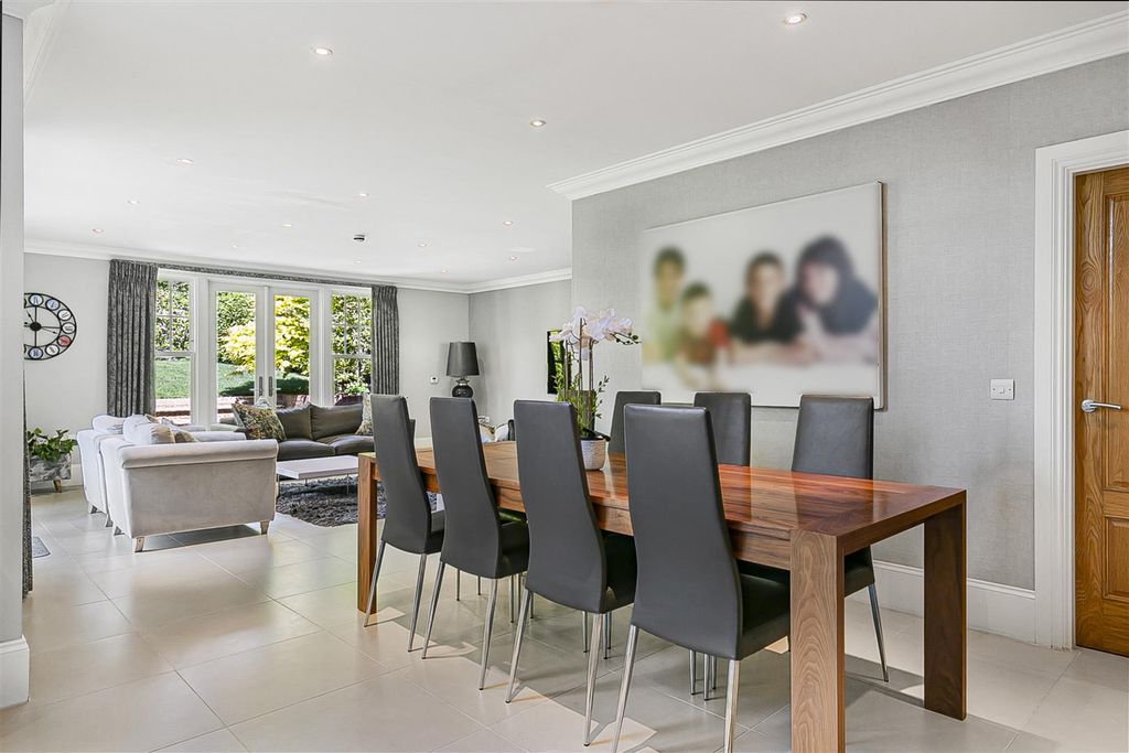 Additional image 10 of 6 bed detached house for saleSubstantial 6200Sqft Family Home, Broxbourne EN10