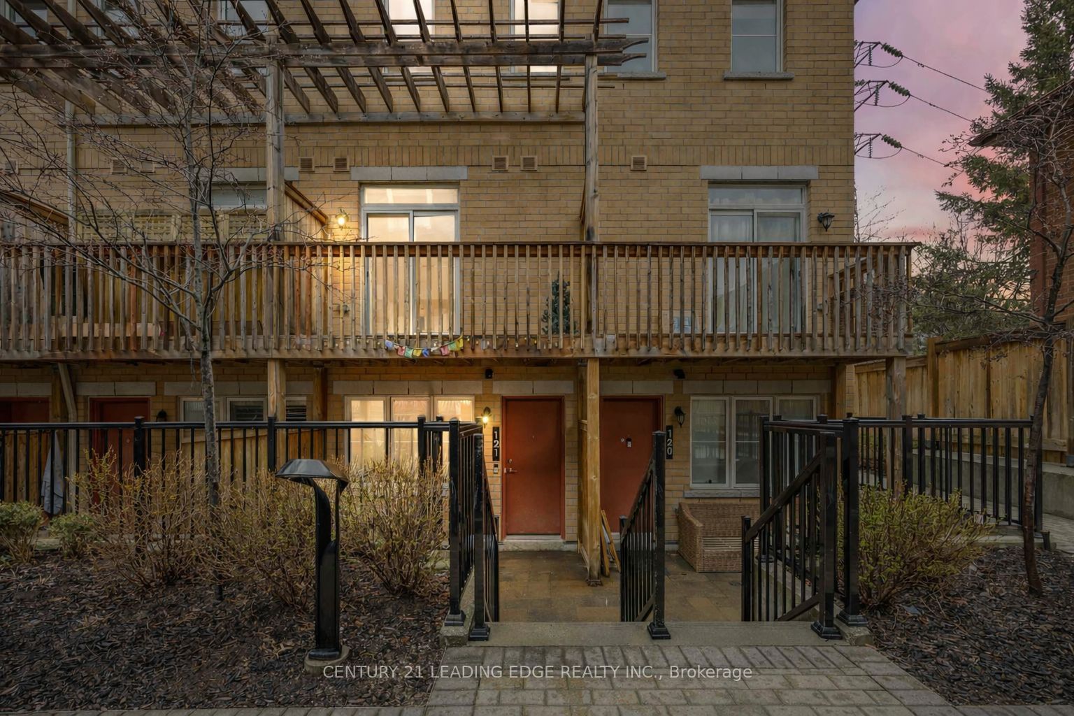 Additional image 2 of 121-380 Hopewell Avenue, Toronto, ON, M6E 2S2