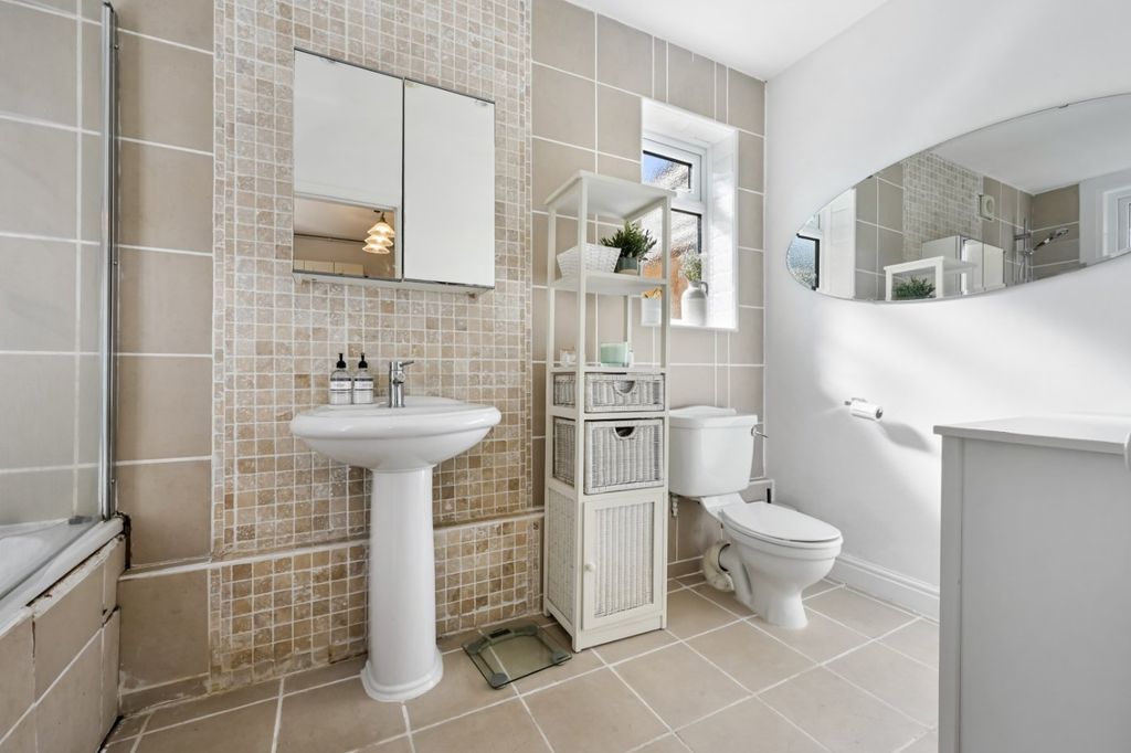 Additional image 6 of 1 bed flat for saleBlandford Road, Beckenham BR3