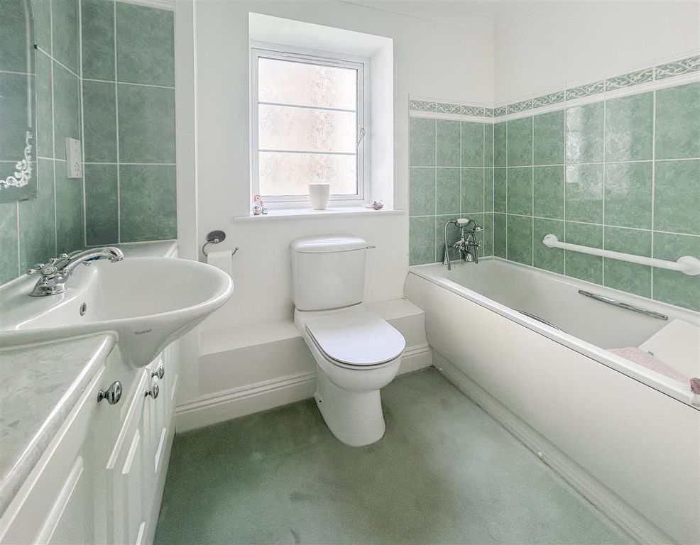 Additional image 9 of 2 bed flat for saleBedford Avenue, Bexhill-On-Sea TN40