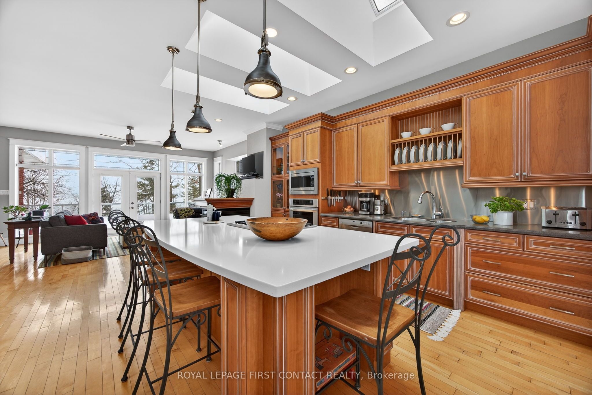 Additional image 6 of 162 Kempenfelt Drive, Barrie, ON, L4M 1C2