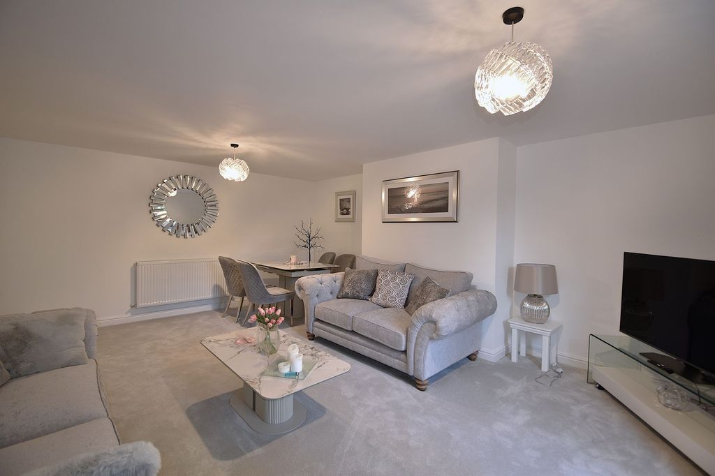 Additional image 4 of 2 bed flat for saleHeyes Lane, Alderley Edge SK9