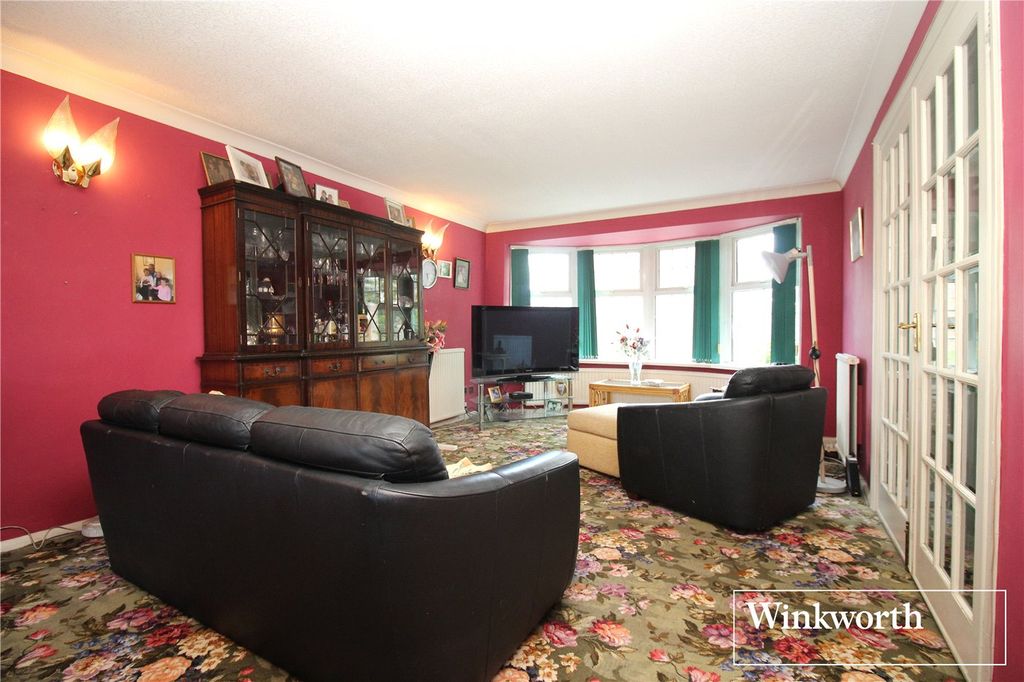Additional image 2 of 4 bed end terrace house for saleHartfield Avenue, Elstree, Borehamwood, Hertfordshire WD6