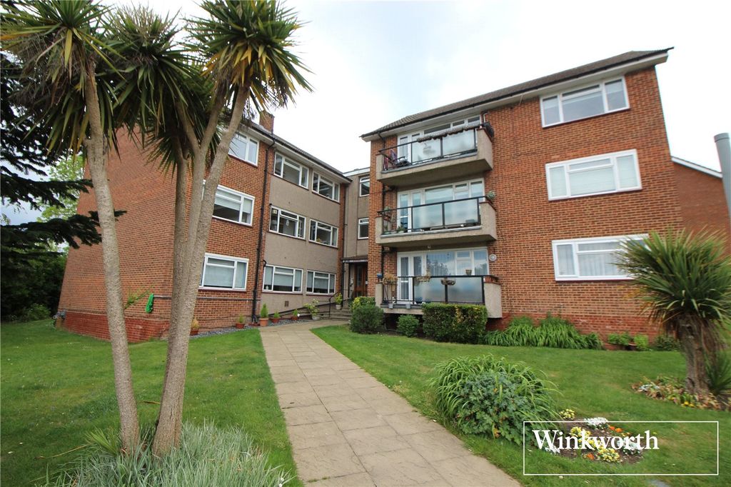 2 bed flat for saleKnowl Park, Elstree, Borehamwood, Hertfordshire WD6