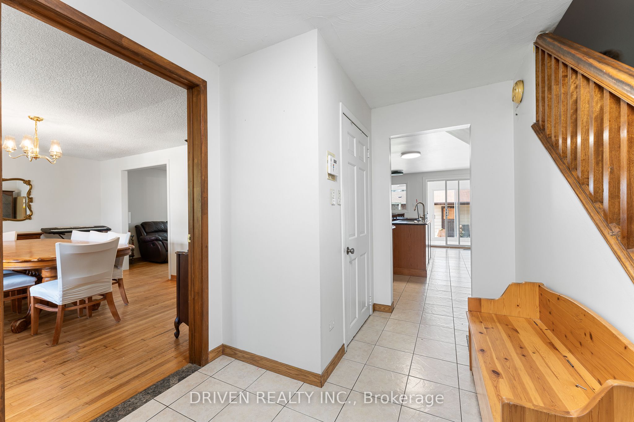 Additional image 3 of 876 Pinecrest Road, Ottawa, ON, K2B 6B2