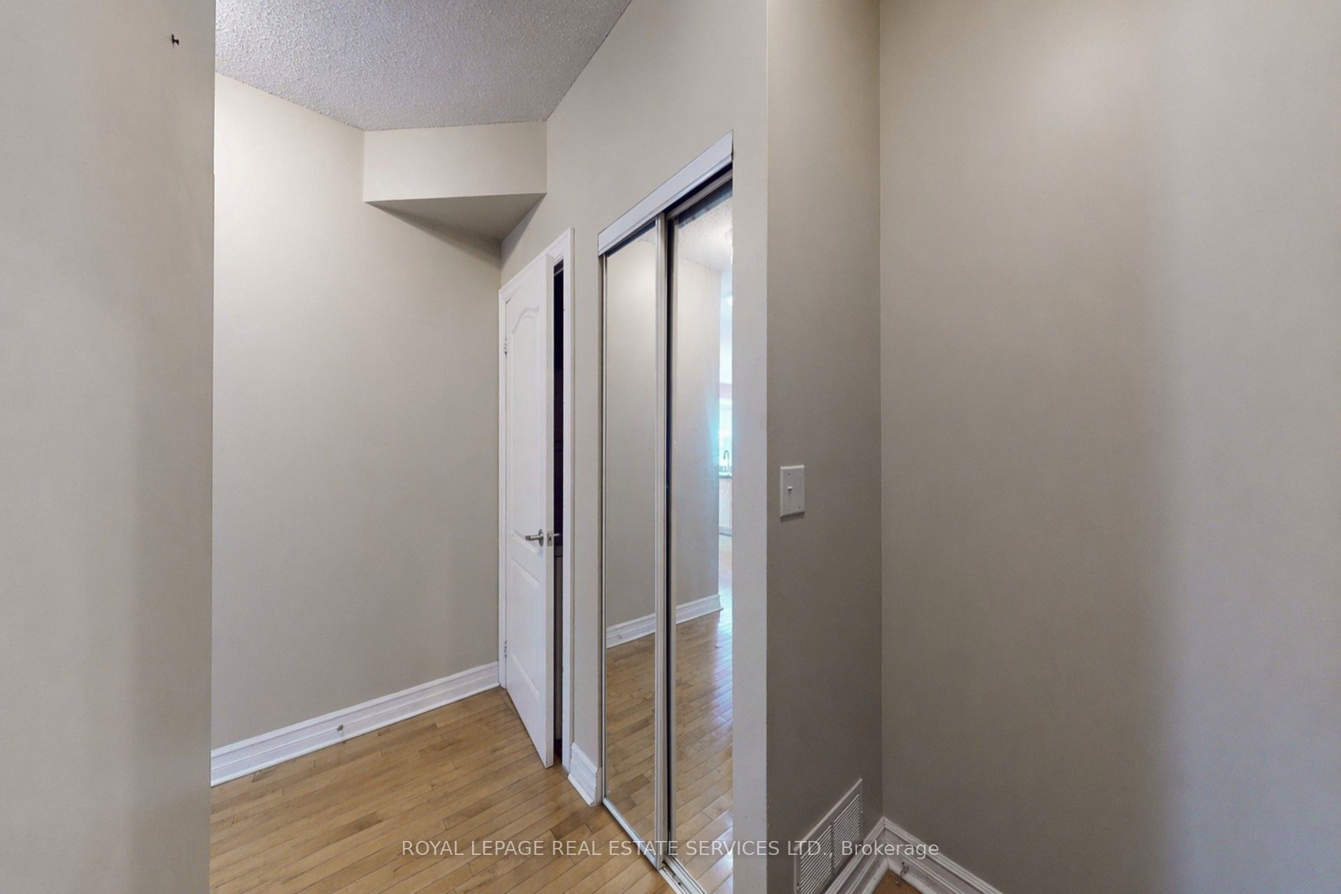 Additional image 6 of 2505-1 Elm Drive W, Mississauga, ON, L5B 3C2