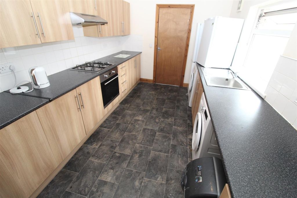 Additional image 4 of 7 bed block of flats for saleWoodville Road, Cardiff CF24