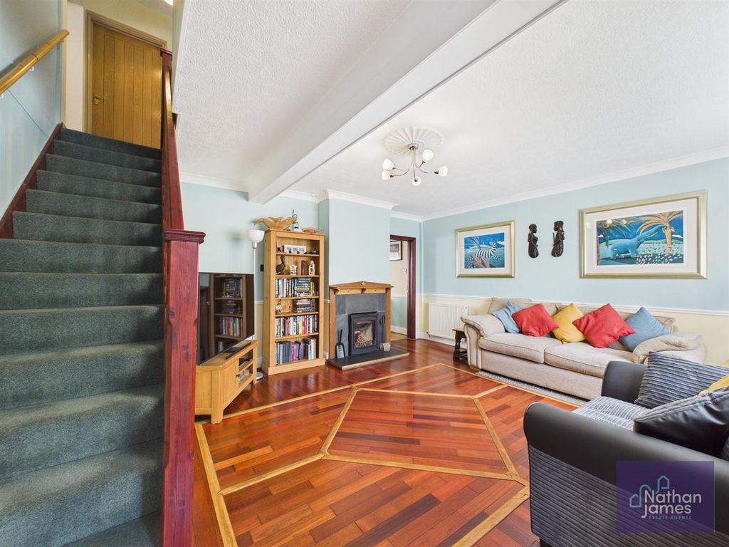 Additional image 3 of 4 bed semi-detached house for saleKestrel Close, Caldicot NP26