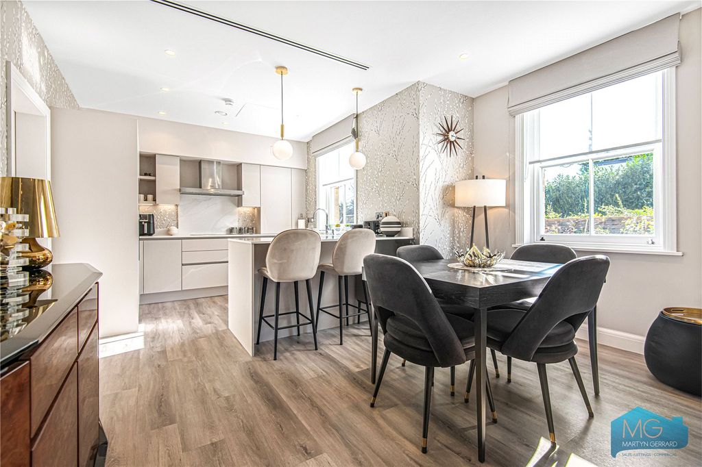 Additional image 3 of 2 bed flat for saleCamlet Way, Barnet EN4