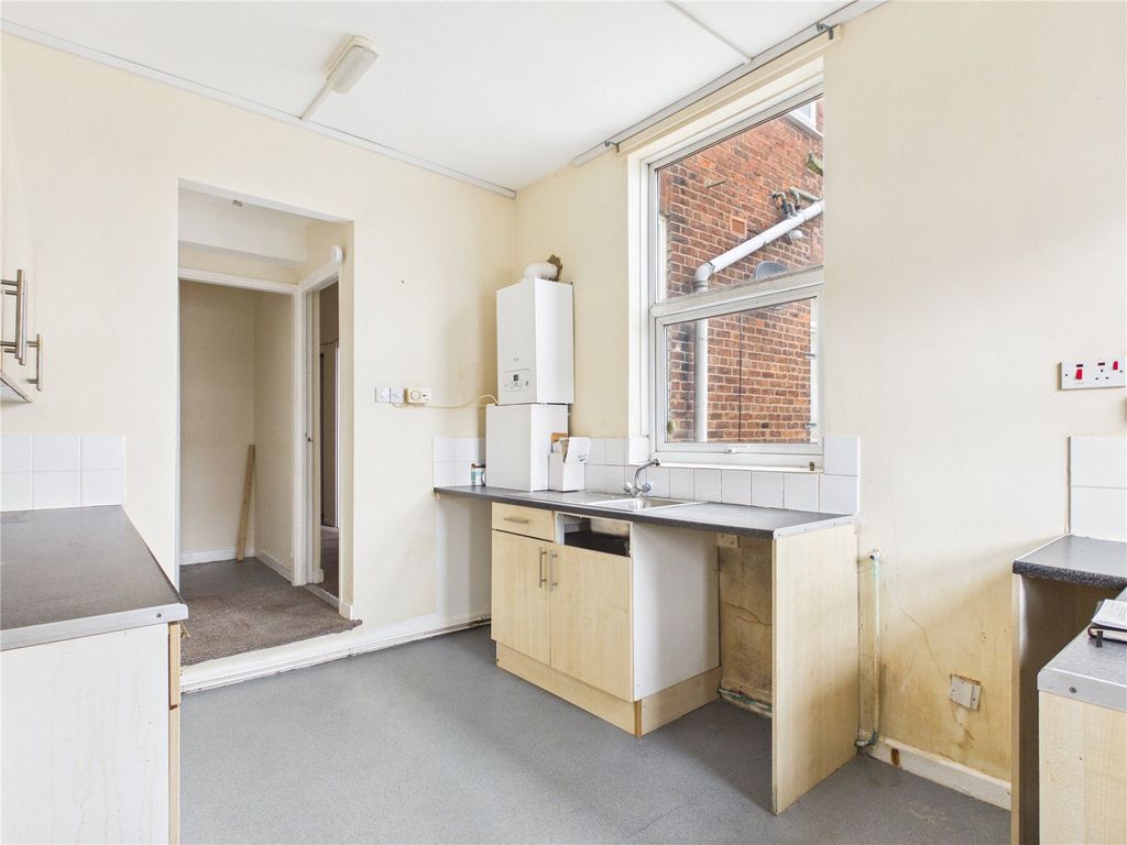 Additional image 3 of 2 bed flat for saleStockport Road, Ashton-Under-Lyne, Greater Manchester OL7