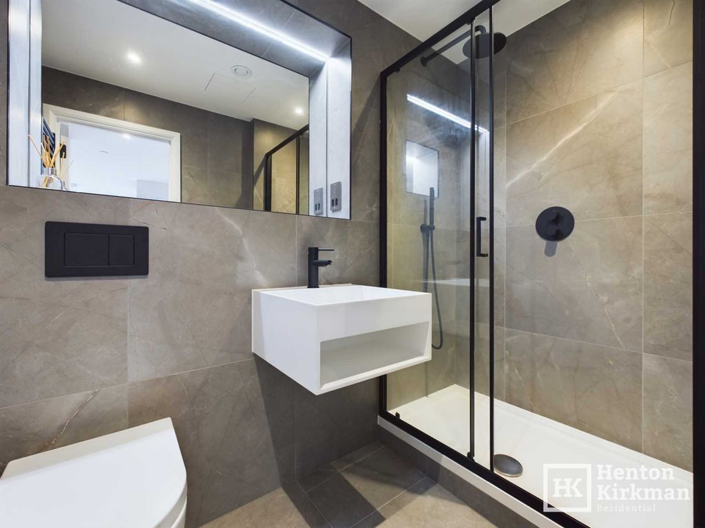 Additional image 8 of 1 bed flat for saleHigh Street, Billericay CM12