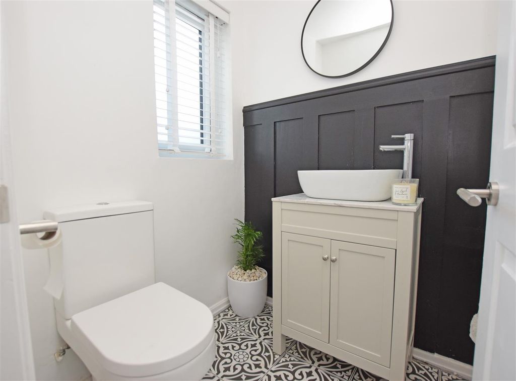 Additional image 2 of 3 bed detached bungalow for salePlas Y Bryn, Abergele, Conwy LL22
